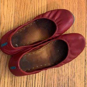 Tieks Cardinal Red Leather Flat Size 10